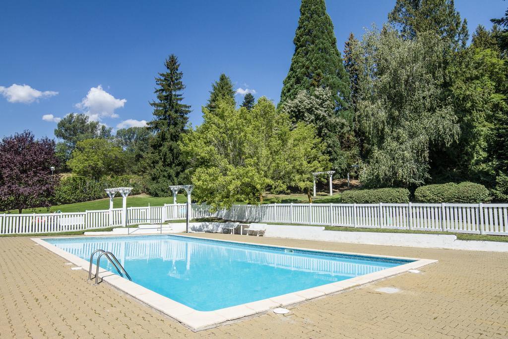 Apartamento Montana Park Apartment Enveitg Bagian luar foto
